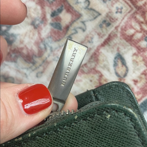 BURBERRY Zippered Clutch Leather Vintage Bag - Picture 15 of 16